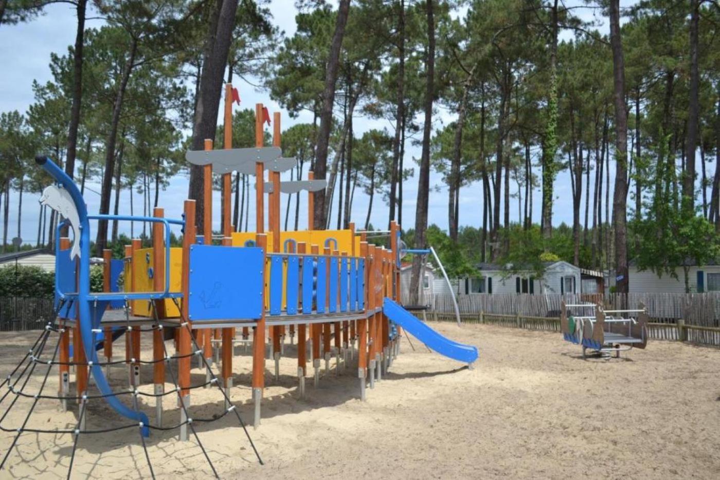 Sbvacances Tout Confort 2Ch Et 1Sdb, Environnement Calme Et Verdoyant Dans Camping 4 Etoiles Saint-Julien-en-Born Bagian luar foto